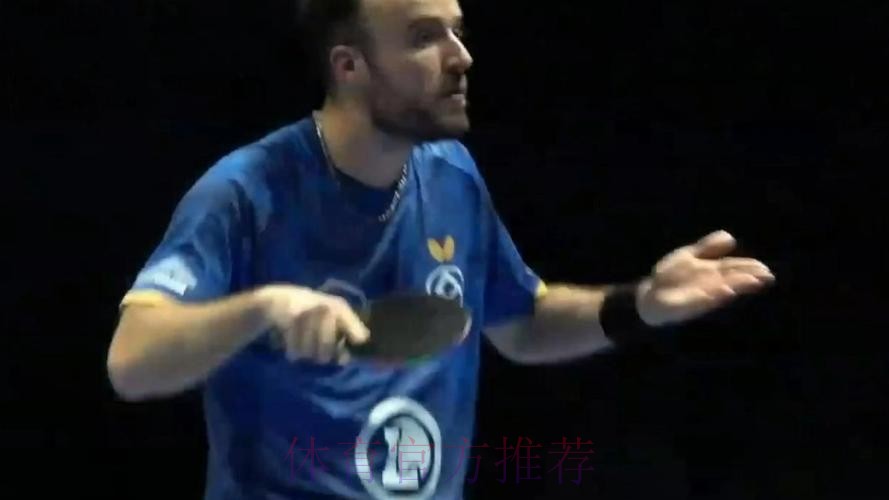 名场面!樊振东正手爆冲打到手背球飞了,西蒙高茨一脸难以置信 名场面!樊振东正手爆冲打到手背球飞了,西蒙高茨一脸难以置信